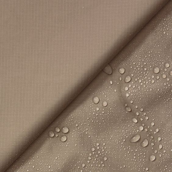 chat-polyester